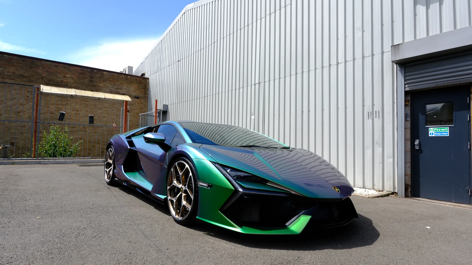 Colour-shifting Lamborghini outdoors